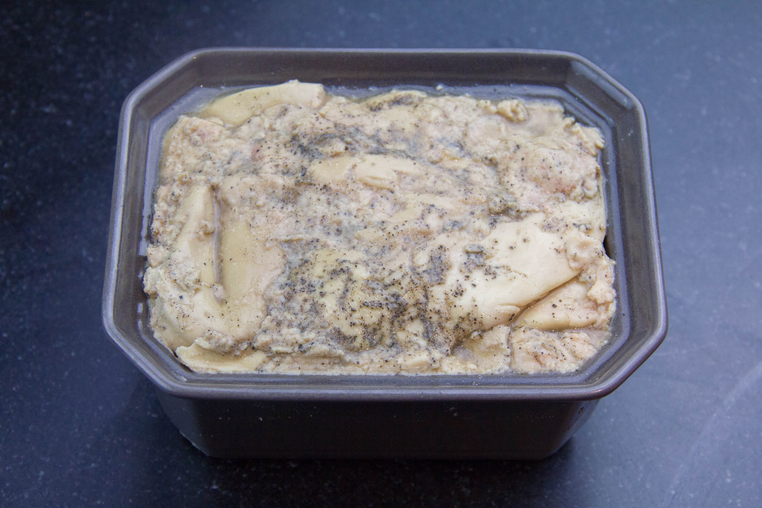 Réussir une terrine de foie gras nature cuite au four avec sonde de cuisson  - Recette par Chef Simon