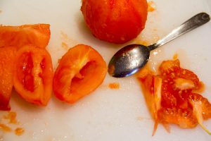 Ôtez les pépins des tomates