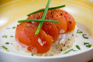 Dos de Skrei aux tomates, sauce crémeuse à l’échalote