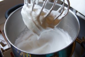 Montez les œufs en neige